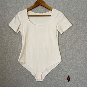 Mangdiup Women's Medium Scoop Neck Short Sleeve Bodysuit White Casual Basic Snap